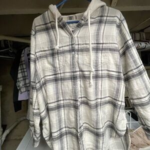 American Eagle Outfitters hooded Cream and Gray Plaid Shirt sz M